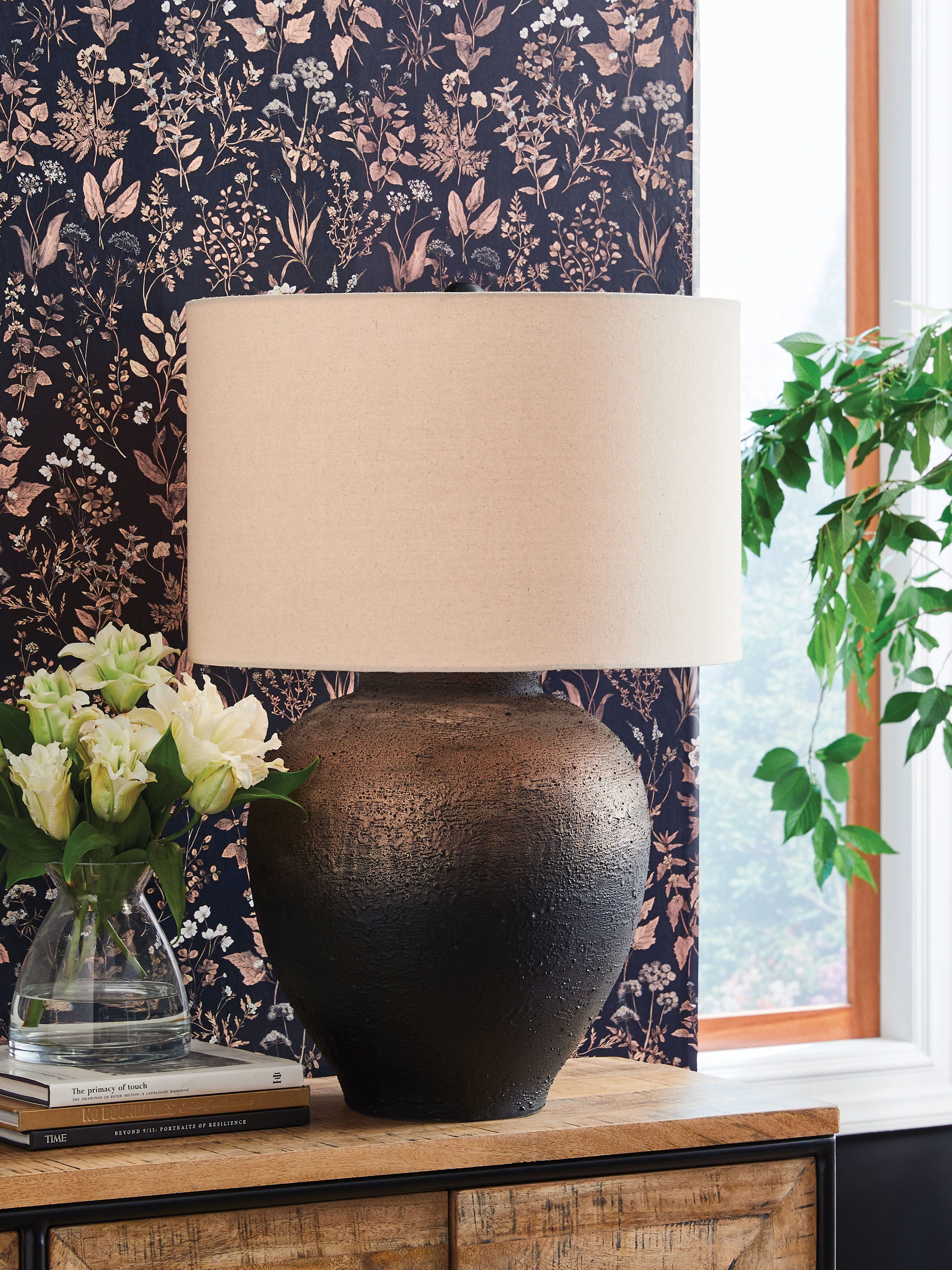 Ashley Furniture Newgerhard - Metal Table Lamp - Brown / Black - Image 2