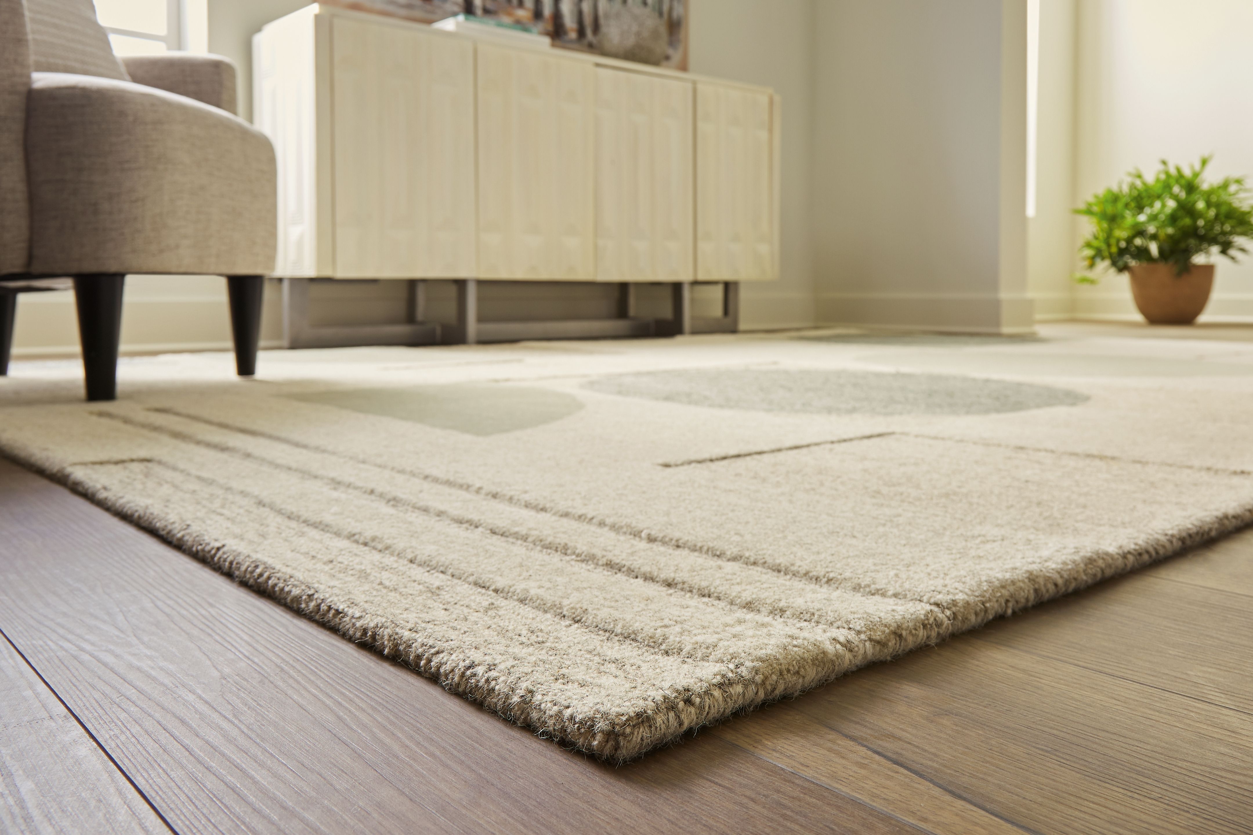 Dallane - 8' x 10' Rug - Linen / Blue / Green