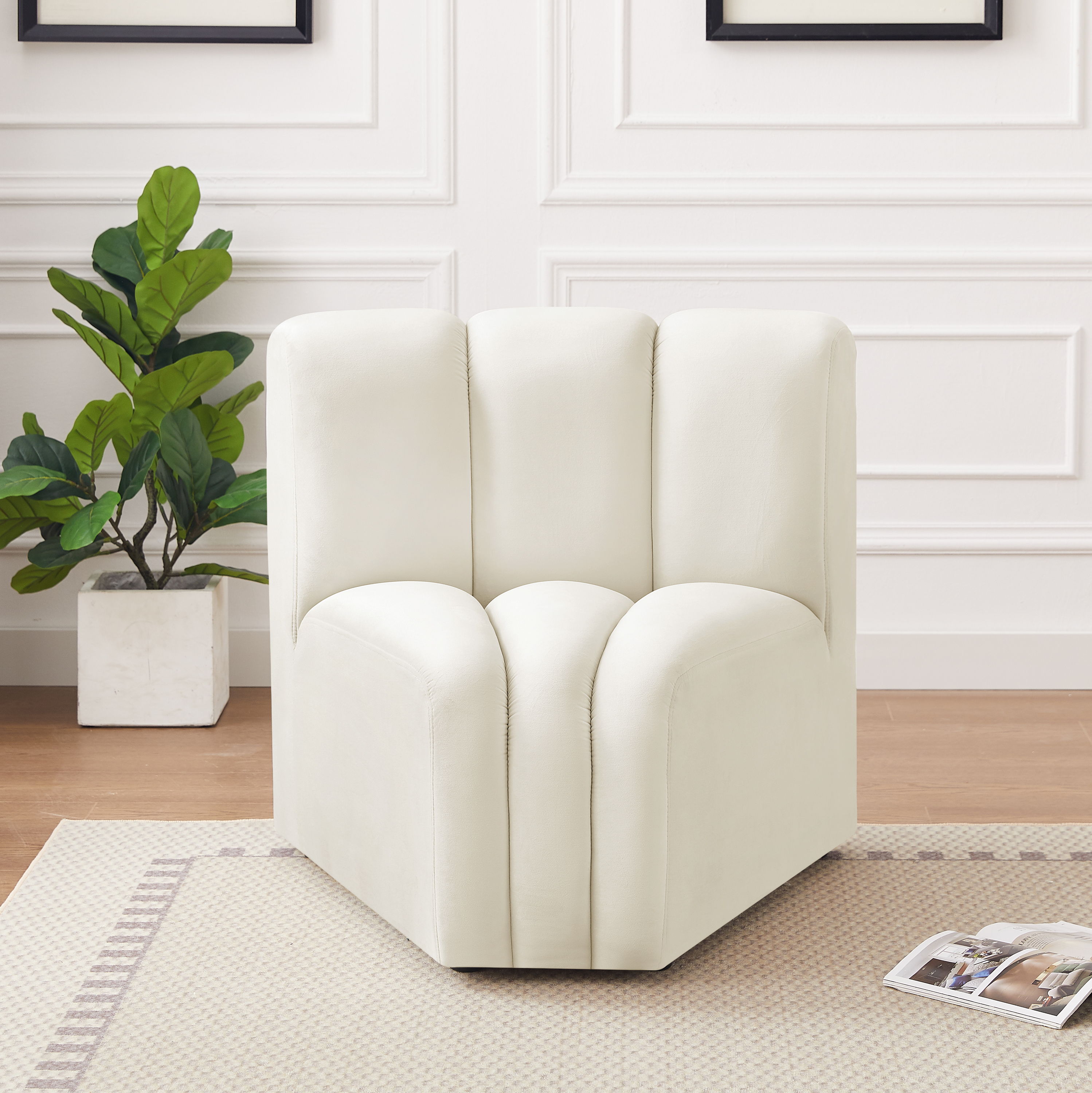 Arc - Velvet Curved Corner Chair - Cream